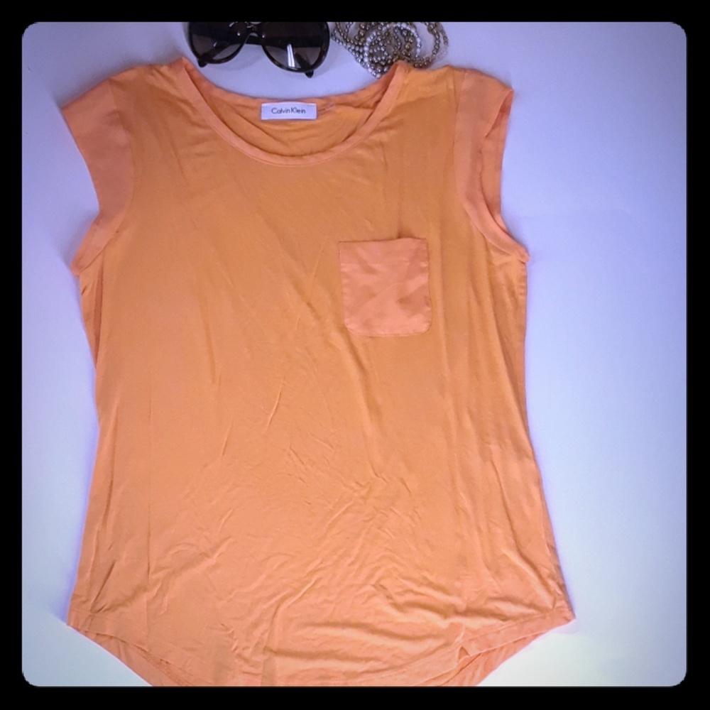 Calvin  Klein t-shirt